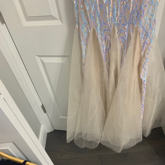 Evening gown Windsor - Picture 2 of 3